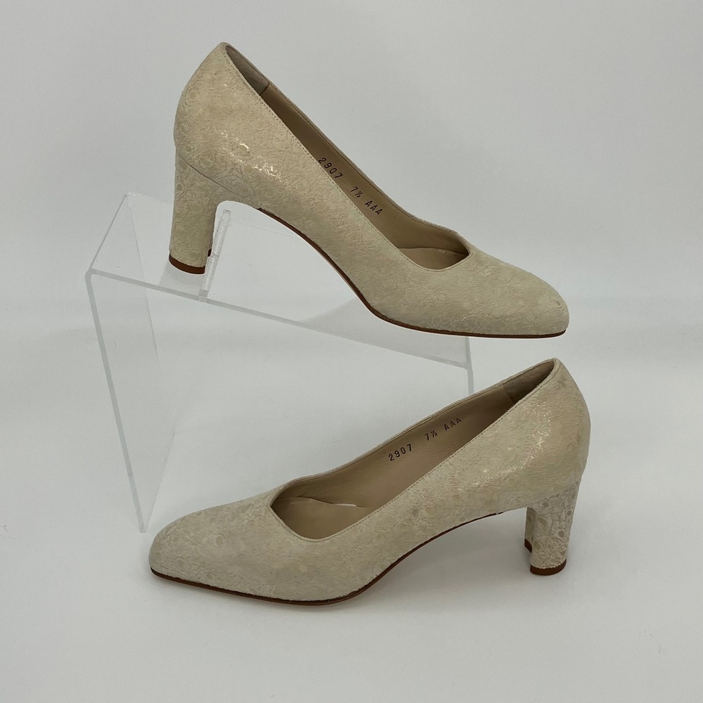 Joel Parker Pumps Womens 7.5 Cream Leather Italian Block Heel Narrow AAA Luxury